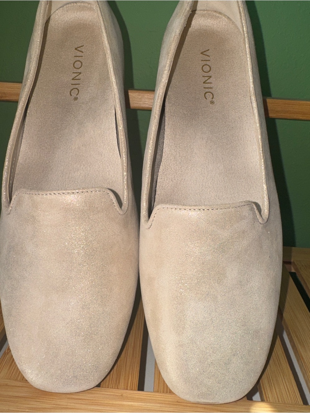 Vionic Women's Loafers in Beige Suede